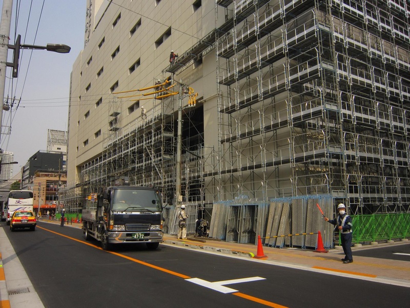 卫东日本三年建筑工